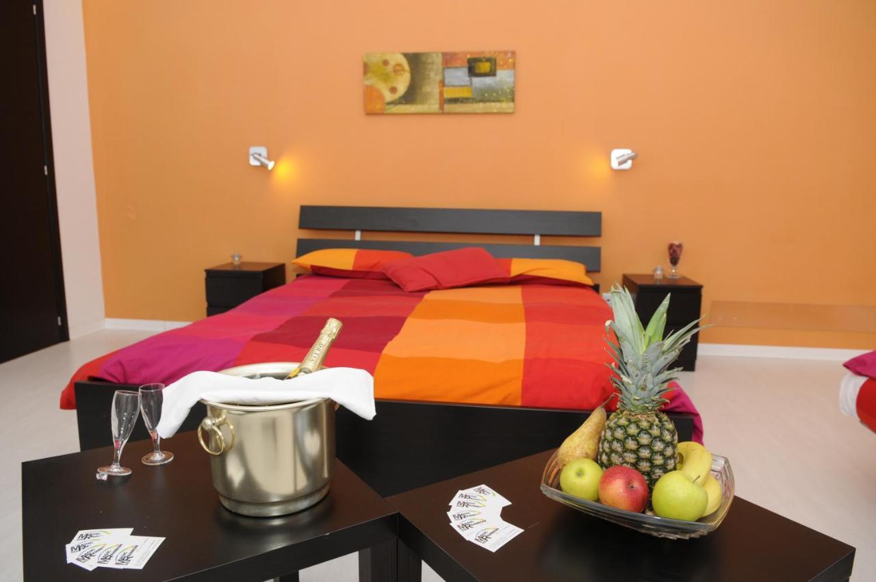 Magic Rainbow Bed & Breakfast Segni Eksteriør bilde